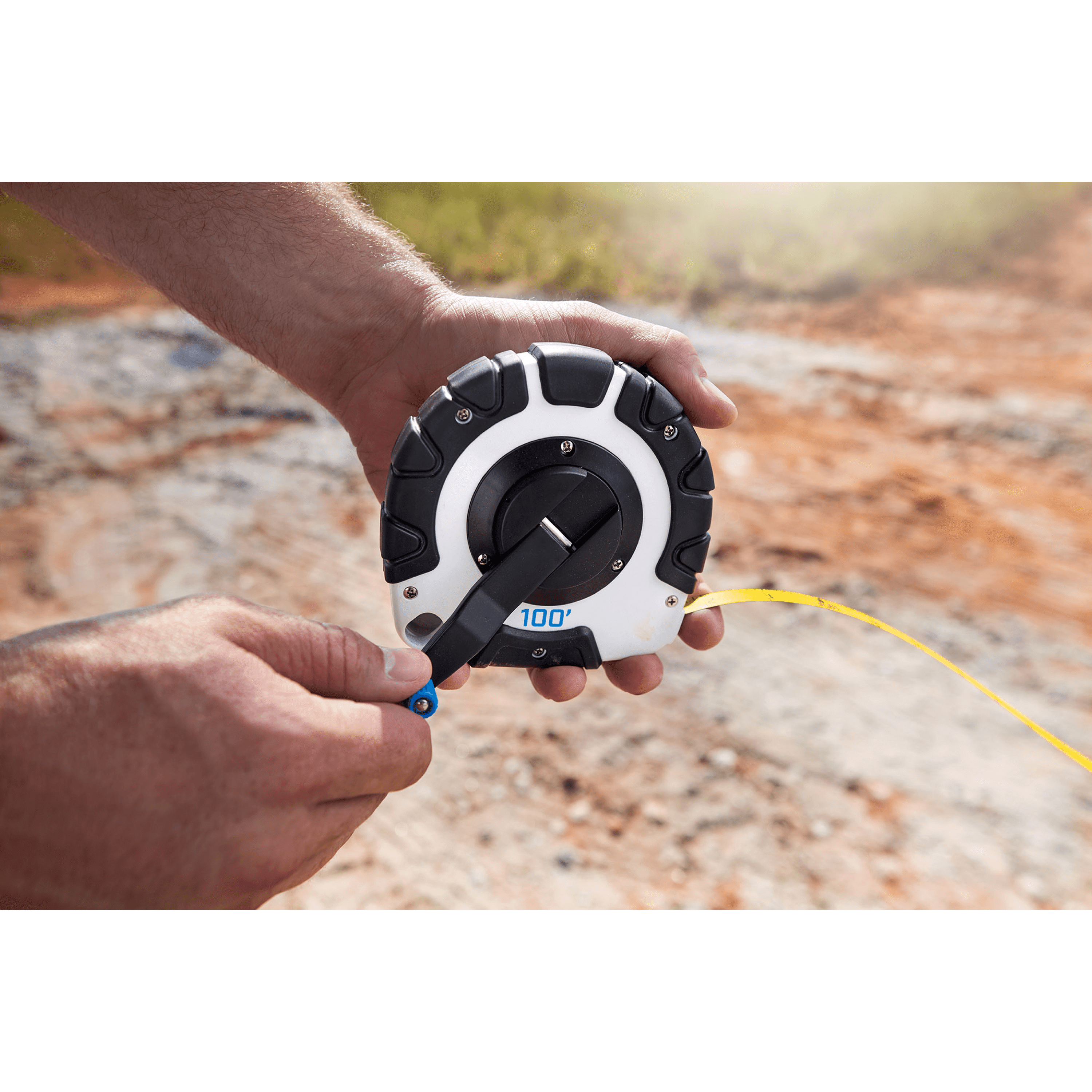 100-Foot Steel Blade Closed Reel Long Tape Measure - Image 2