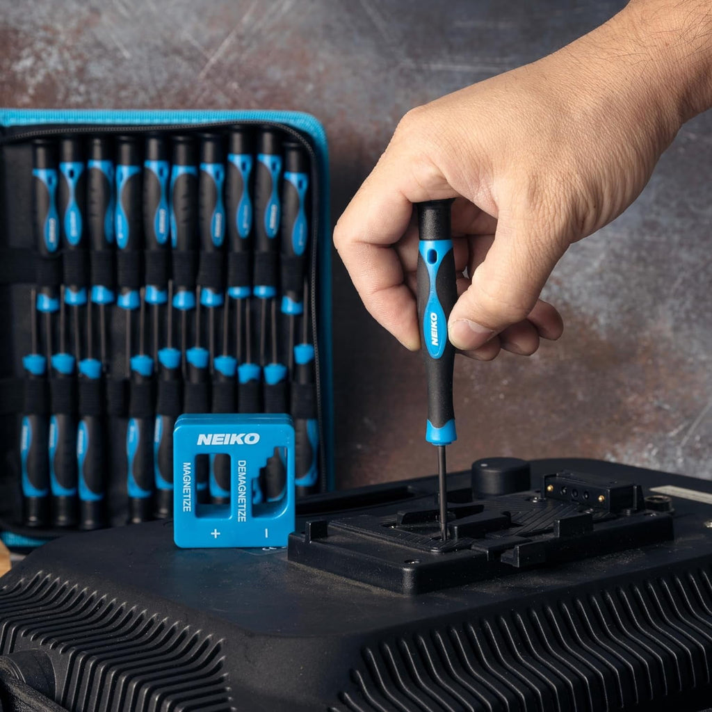 01379A Master Screwdriver Set, 32 Piece Magnetic Precision Screwdrivers, Phillips, Flathead, Slotted, and Torx Driver... - Image 6